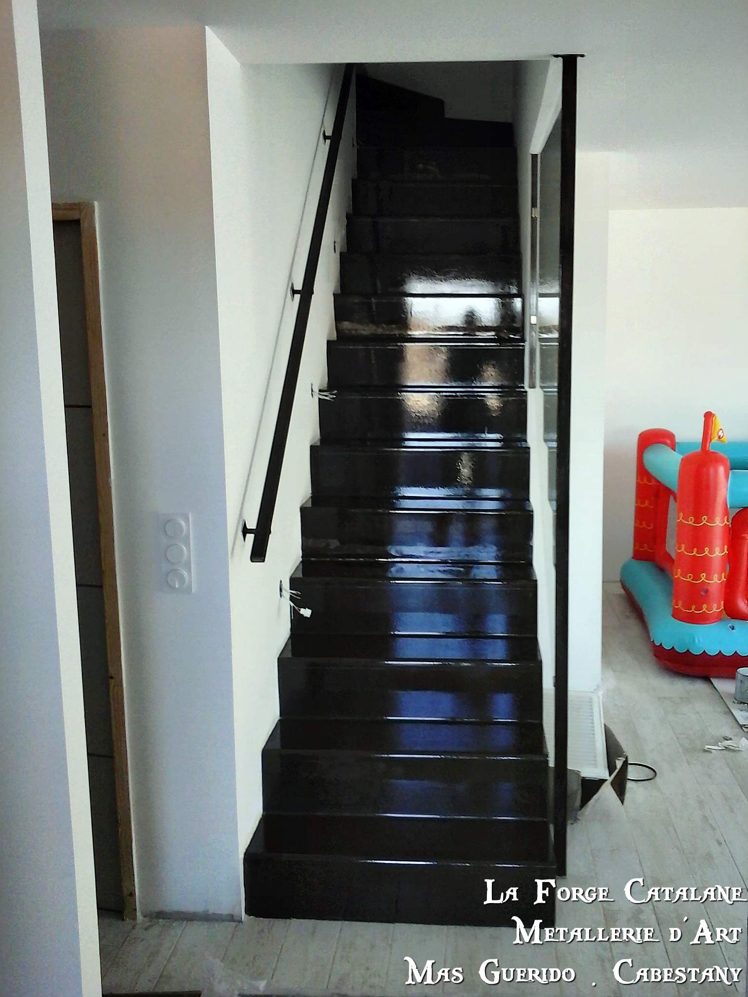 escalier tole pliee rampant en verre forge catalane (3).jpg